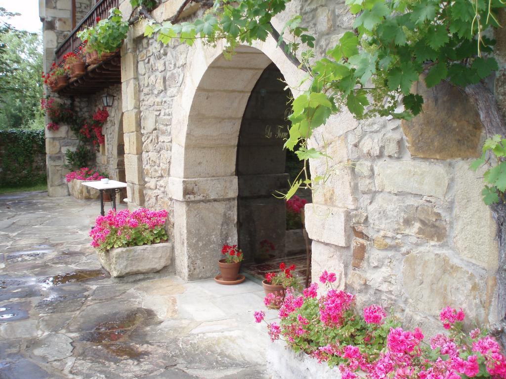 Posada La Torre De La Quintana リエンド エクステリア 写真